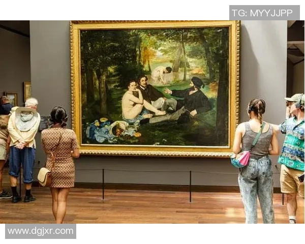 加莱诺的艺术世界探索与文化影响力的深度剖析与反思 加莱诺的艺术世界探索与文化影响力的深度剖析与反思