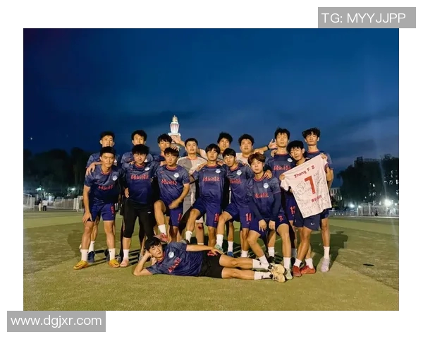 如何与足球明星展开一段浪漫恋情的实用指南与建议